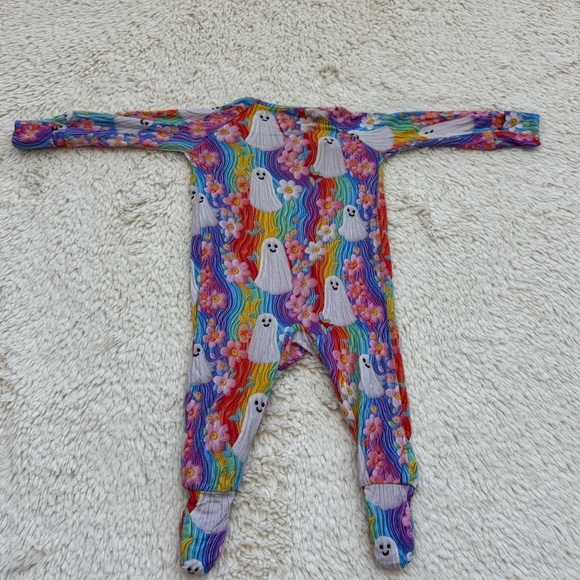 Girls Velveteen by Bunny Knots fall pajamas - Picture 4 of 6